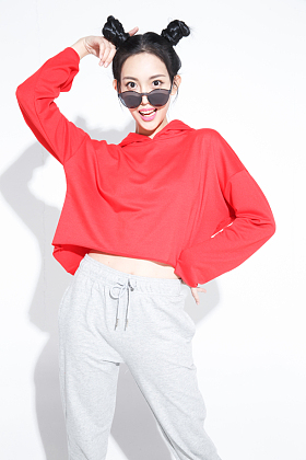 可爱的青年女人照片