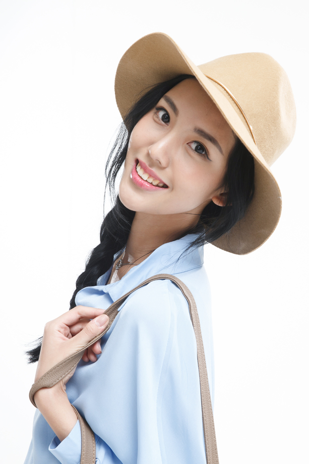 漂亮的青年女人照片