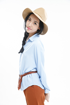 漂亮的青年女人照片