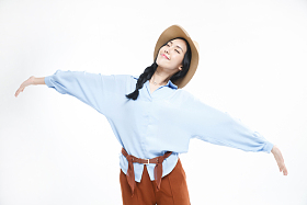 漂亮的青年女人照片