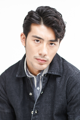 青年男人