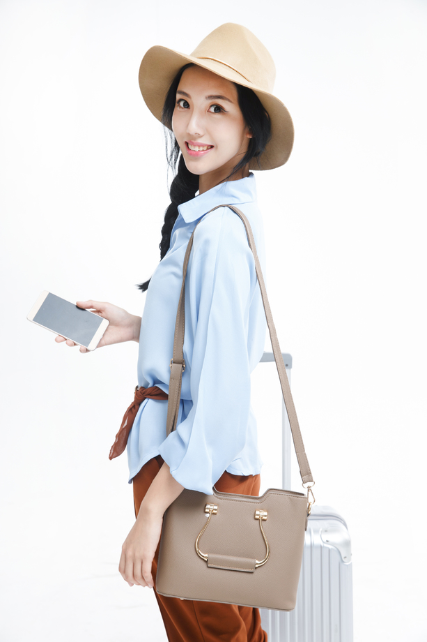 漂亮的青年女人照片