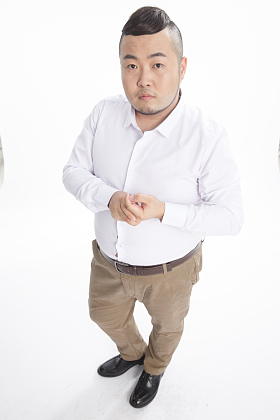 商务胖男人照片