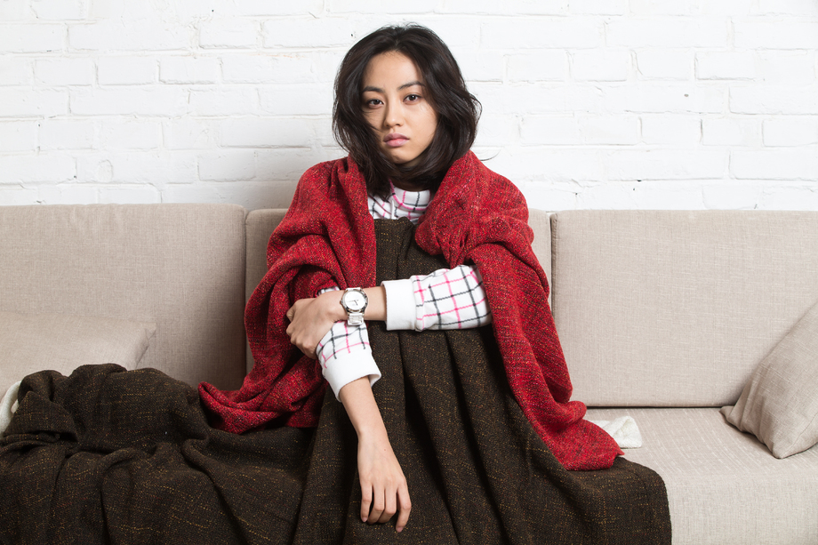 青年女人生病 青年女人生病