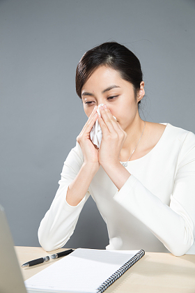 疲劳的女白领图片