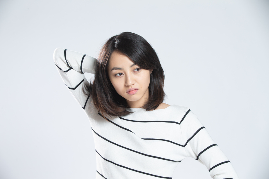 青年女人生病 青年女人生病