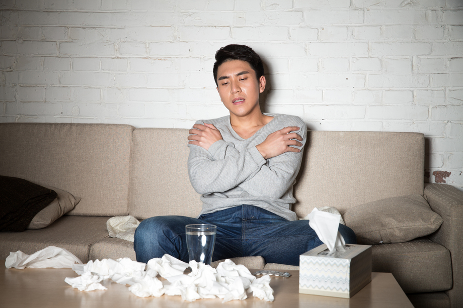 青年男人生病图片 青年男人生病图片