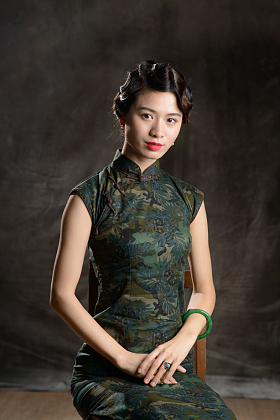 古典式名媛图照片