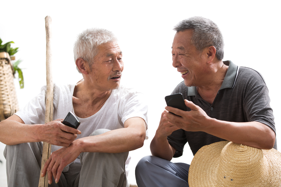 两位老农民在聊天图片 两位老农民在聊天图片