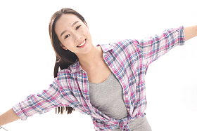 快乐的年轻女孩