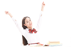 大学生上课图片