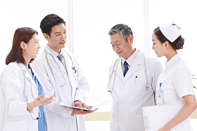 自信的医务工作者