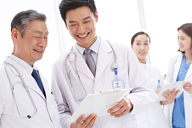 自信的医务工作者