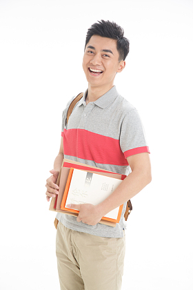 一个年轻的大学男生