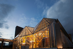 广东省深圳城市建筑夜景图片