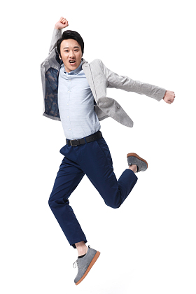 商务男士跳跃图片