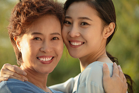 幸福母女图片