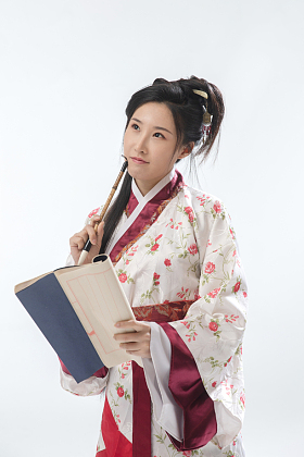 古装美女写字照片