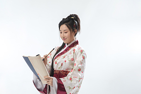 古装美女写字图片