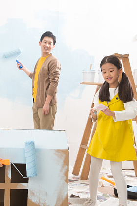 快乐父女装修房子照片