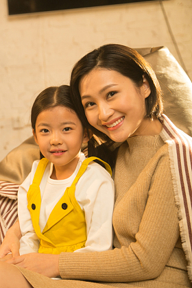 幸福母女图片
