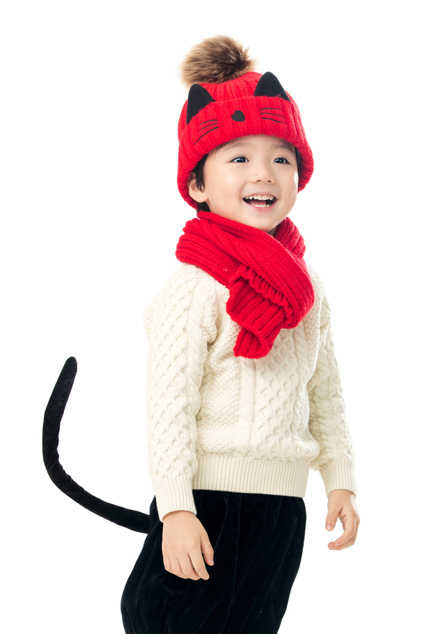 小男孩过年穿新衣服照片 小男孩过年穿新衣服照片