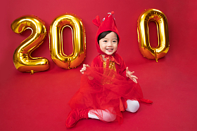可爱的小朋友过新年图片