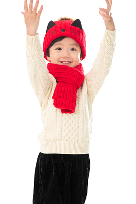 快乐玩耍的小男孩图片