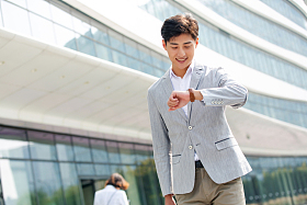 上班路上的商务男士