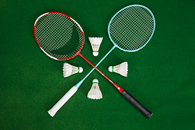 羽毛球拍图片