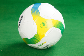 足球