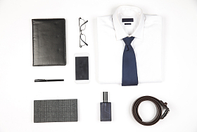 男性个人随身用品照片