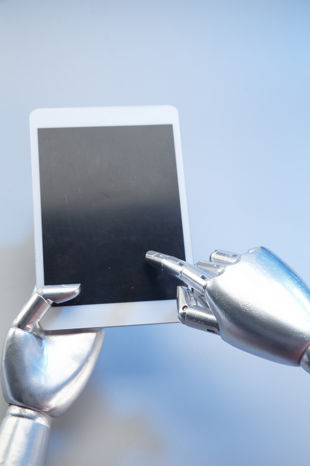 机械手与平板电脑 机械手与平板电脑