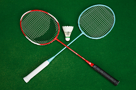 羽毛球拍图片