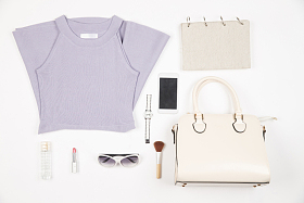 女性个人随身用品图片