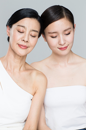 美丽优雅的母女