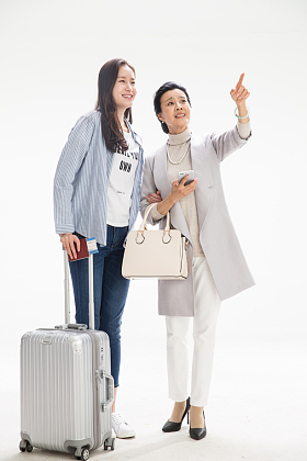 妈妈和女儿旅