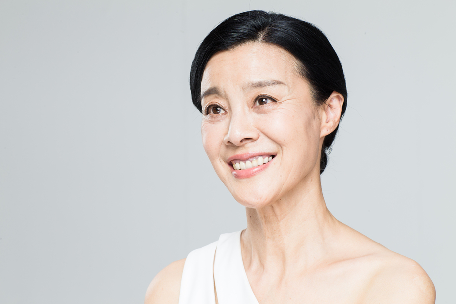 中老年女人妆面肖像 中老年女人妆面肖像