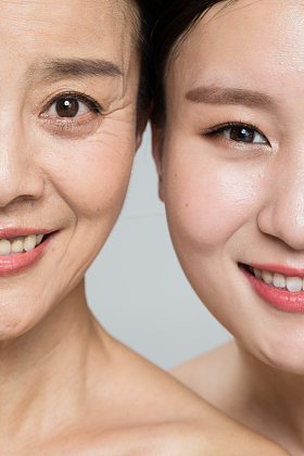 母女眼睛特写照片