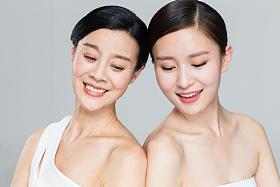 美丽优雅的母女照片