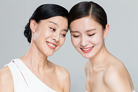 美丽优雅的母女照片