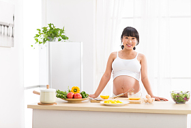 孕妇做饭