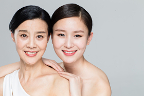 美丽优雅的母女照片