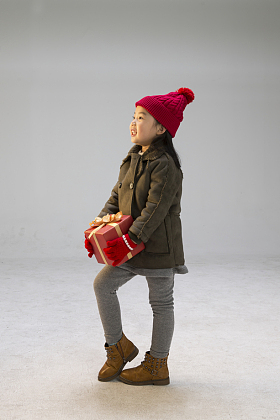 快乐的小女孩照片