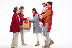 幸福家庭庆祝新年图片