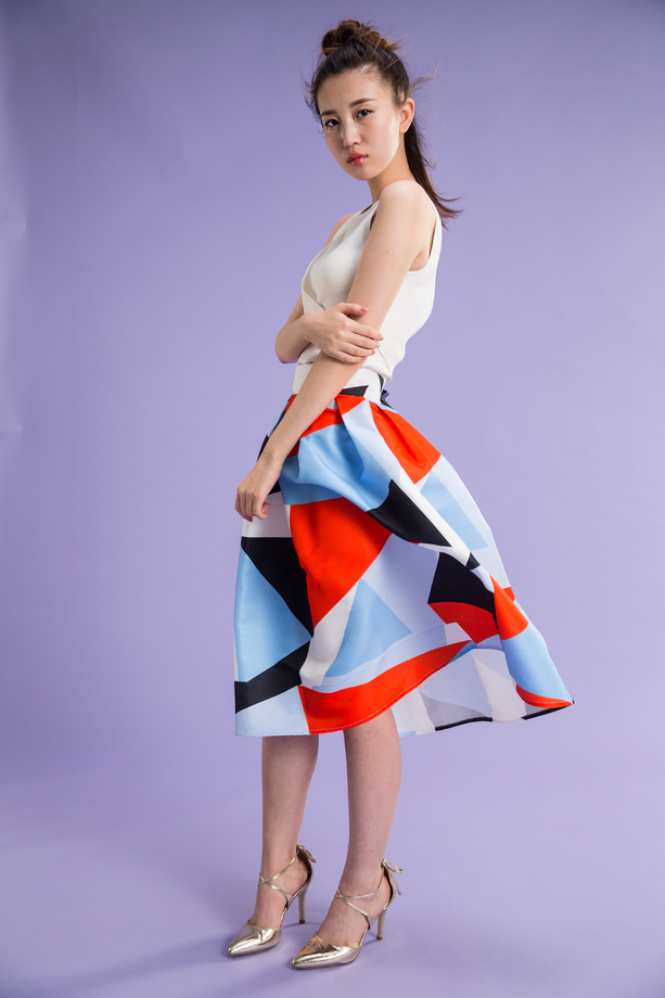 青年女人肖像图片 青年女人肖像图片