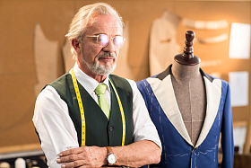 权威的服装设计师