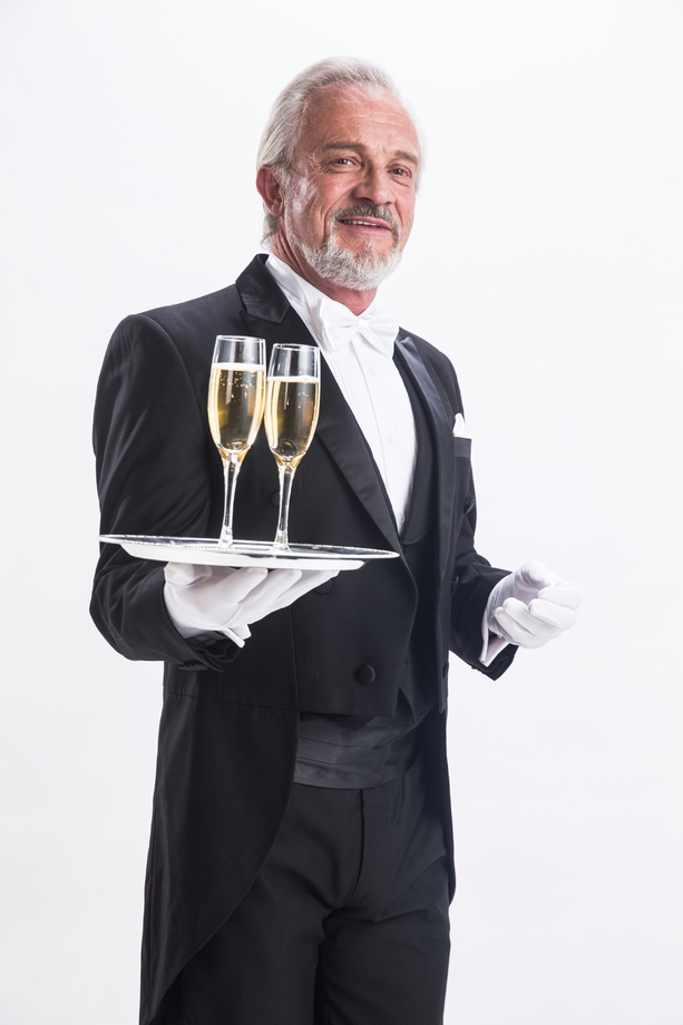 一个老年男侍者图片 一个老年男侍者图片