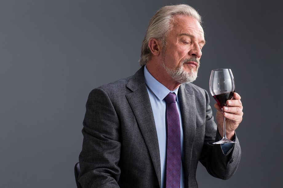 权威商务老年男人照片 权威商务老年男人照片