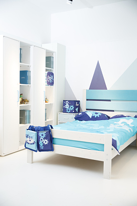 整洁的儿童房图片